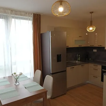 Stylish - Iztok Apartment